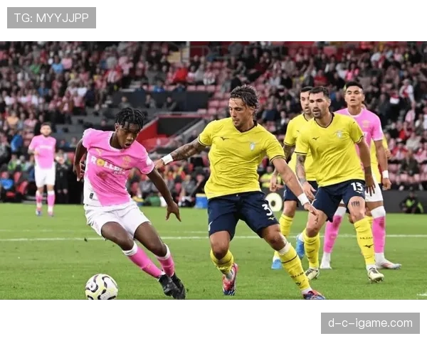 都灵定位球战术优化显成效，助力球队状态回升期待佳绩突破