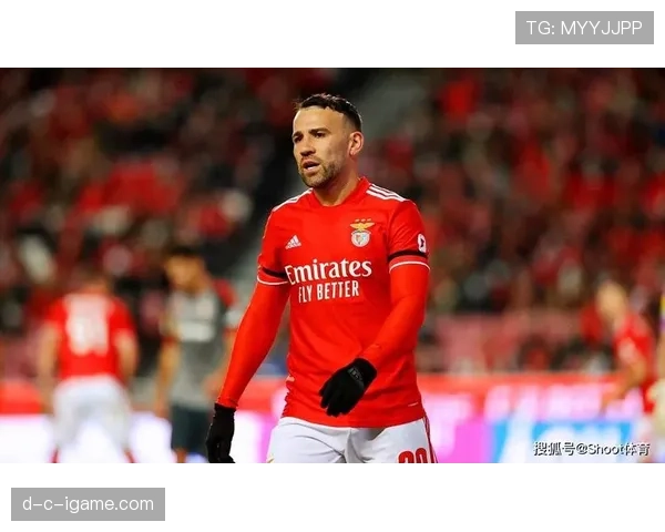 迈克尔·里德突破能力提升球队关键时刻得分效率明显提高